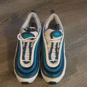 Nike Air Max 97
White Nightshade Spirit Teal Youth size 5.5